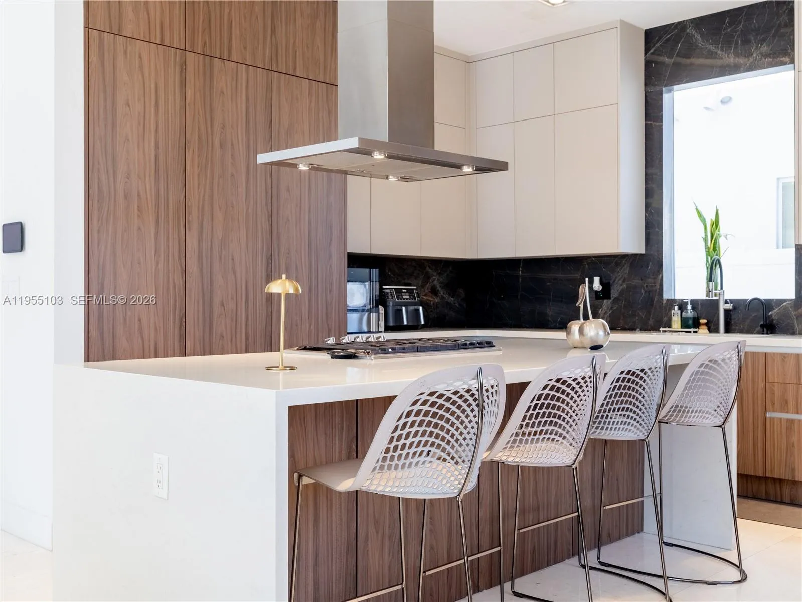 7451 Nw 103rd Ct, Doral, Florida 33178, Doral, Florida 33178, 6 Bedrooms Bedrooms, ,7 BathroomsBathrooms,Residential,For Sale,7451 Nw 103rd Ct, Doral, Florida 33178,A11955103