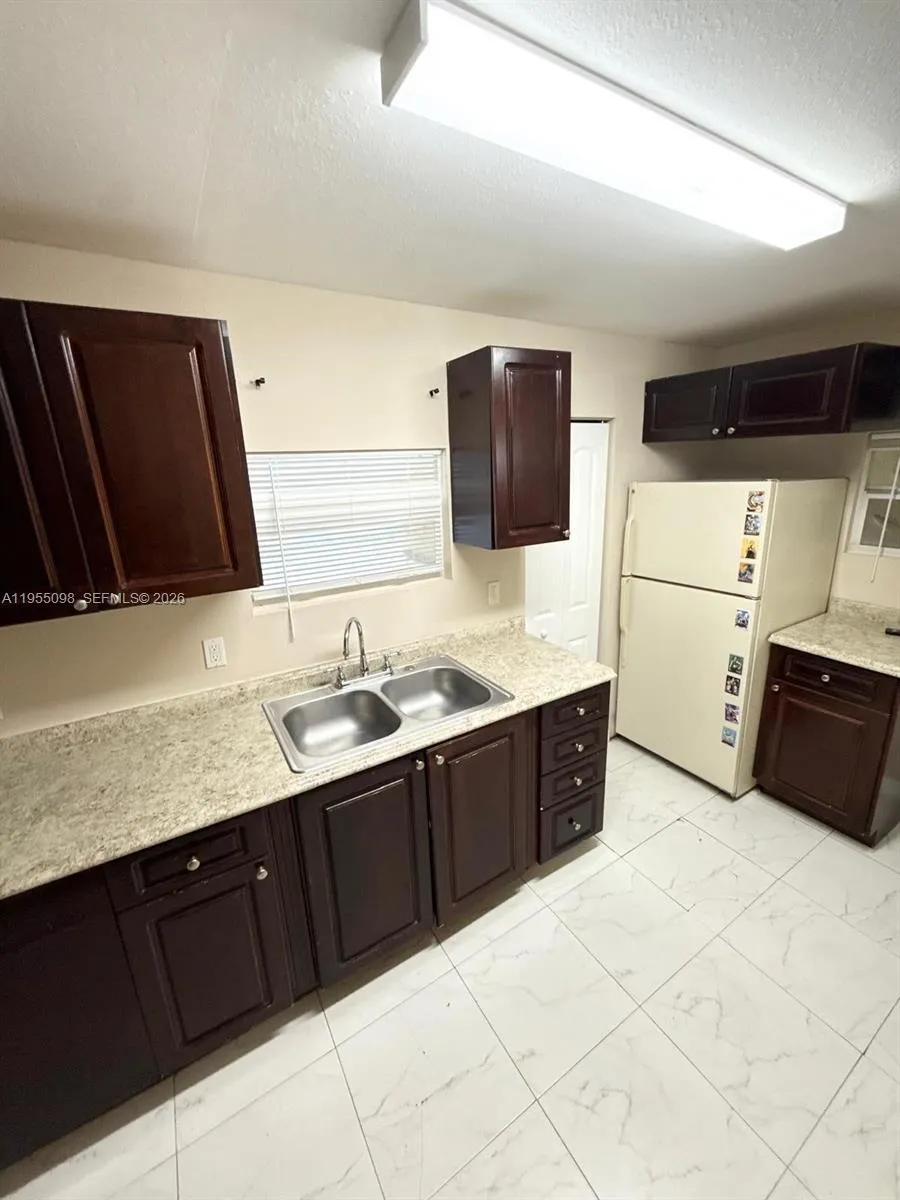 1340 Peri St A, Opa Locka, Florida 33054, Opa Locka, Florida 33054, 4 Bedrooms Bedrooms, ,3 BathroomsBathrooms,Residential Lease,For Rent,1340 Peri St A, Opa Locka, Florida 33054,A11955098