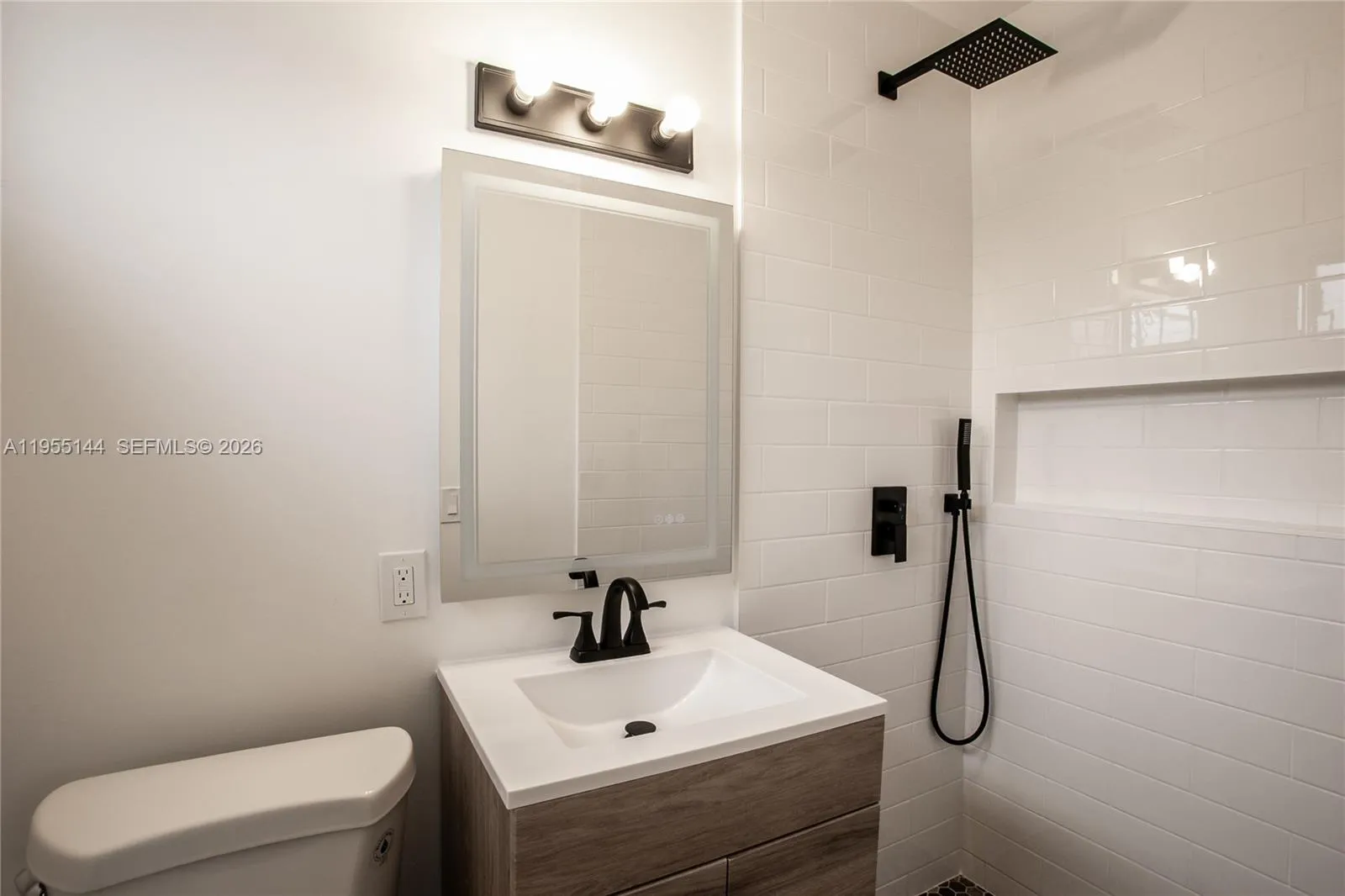 North Miami Beach, Florida 33162, 3 Bedrooms Bedrooms, ,2 BathroomsBathrooms,Residential,For Sale,A11955144