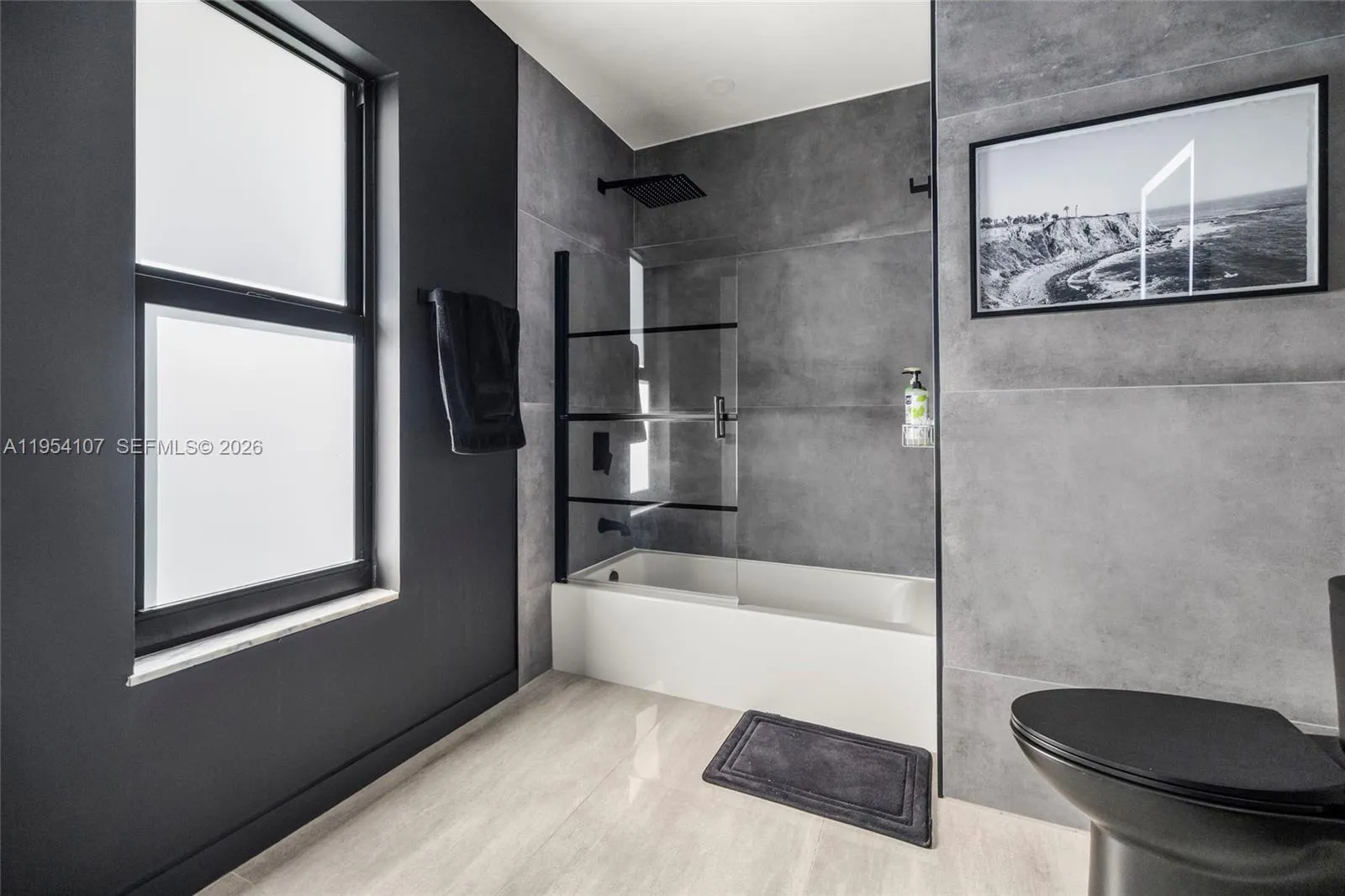 3910 Ne 27th Ter, Lighthouse Point, Florida 33064, Lighthouse Point, Florida 33064, 4 Bedrooms Bedrooms, ,3 BathroomsBathrooms,Residential,For Sale,3910 Ne 27th Ter, Lighthouse Point, Florida 33064,A11954107