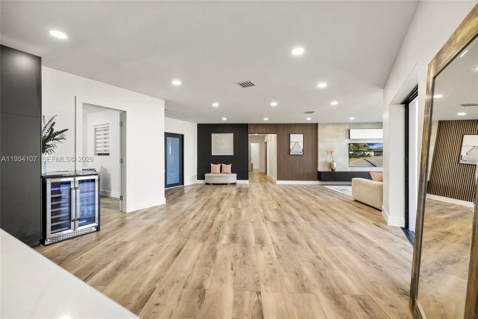3910 Ne 27th Ter, Lighthouse Point, Florida 33064, Lighthouse Point, Florida 33064, 4 Bedrooms Bedrooms, ,3 BathroomsBathrooms,Residential,For Sale,3910 Ne 27th Ter, Lighthouse Point, Florida 33064,A11954107