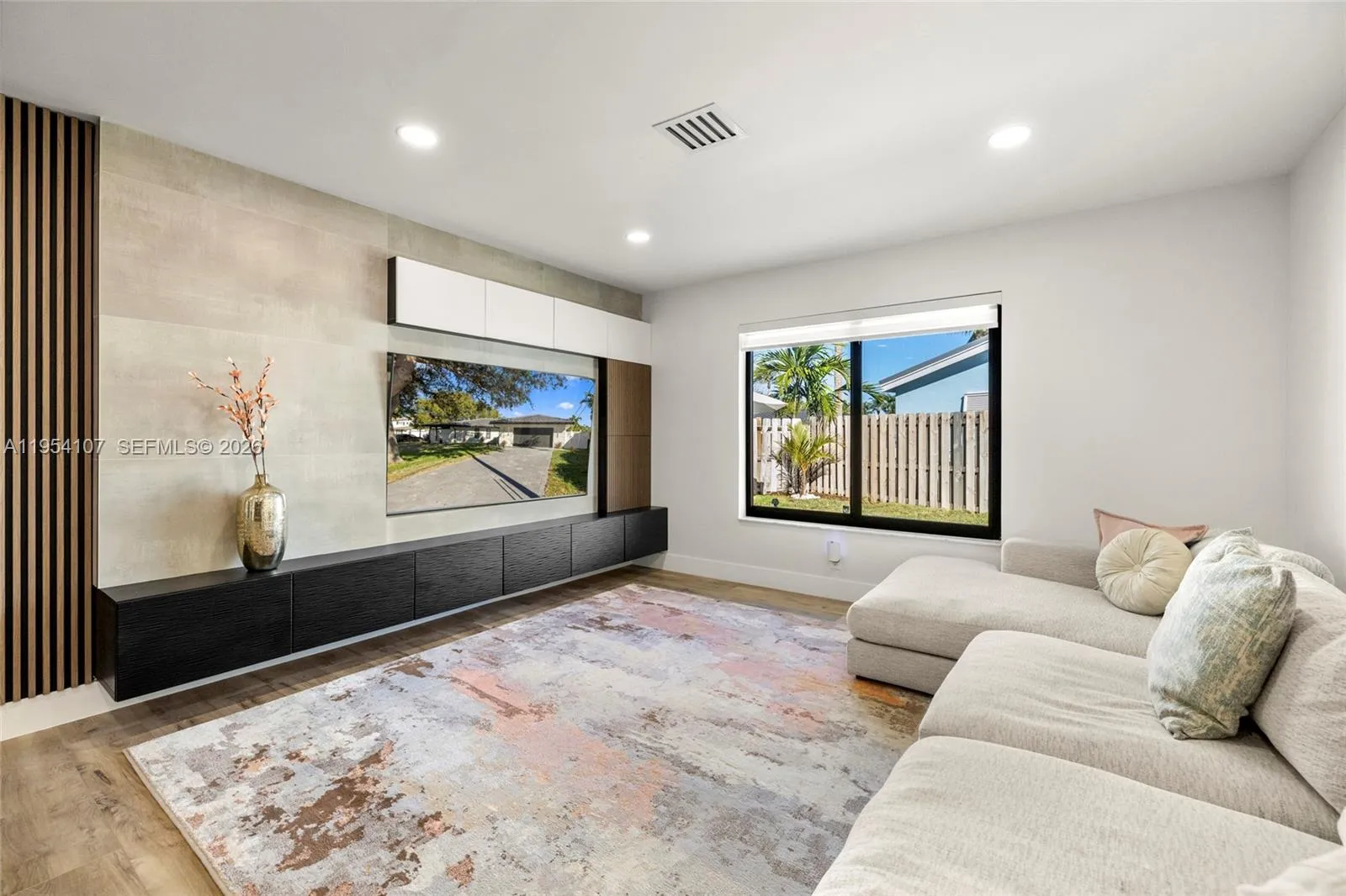 3910 Ne 27th Ter, Lighthouse Point, Florida 33064, Lighthouse Point, Florida 33064, 4 Bedrooms Bedrooms, ,3 BathroomsBathrooms,Residential,For Sale,3910 Ne 27th Ter, Lighthouse Point, Florida 33064,A11954107