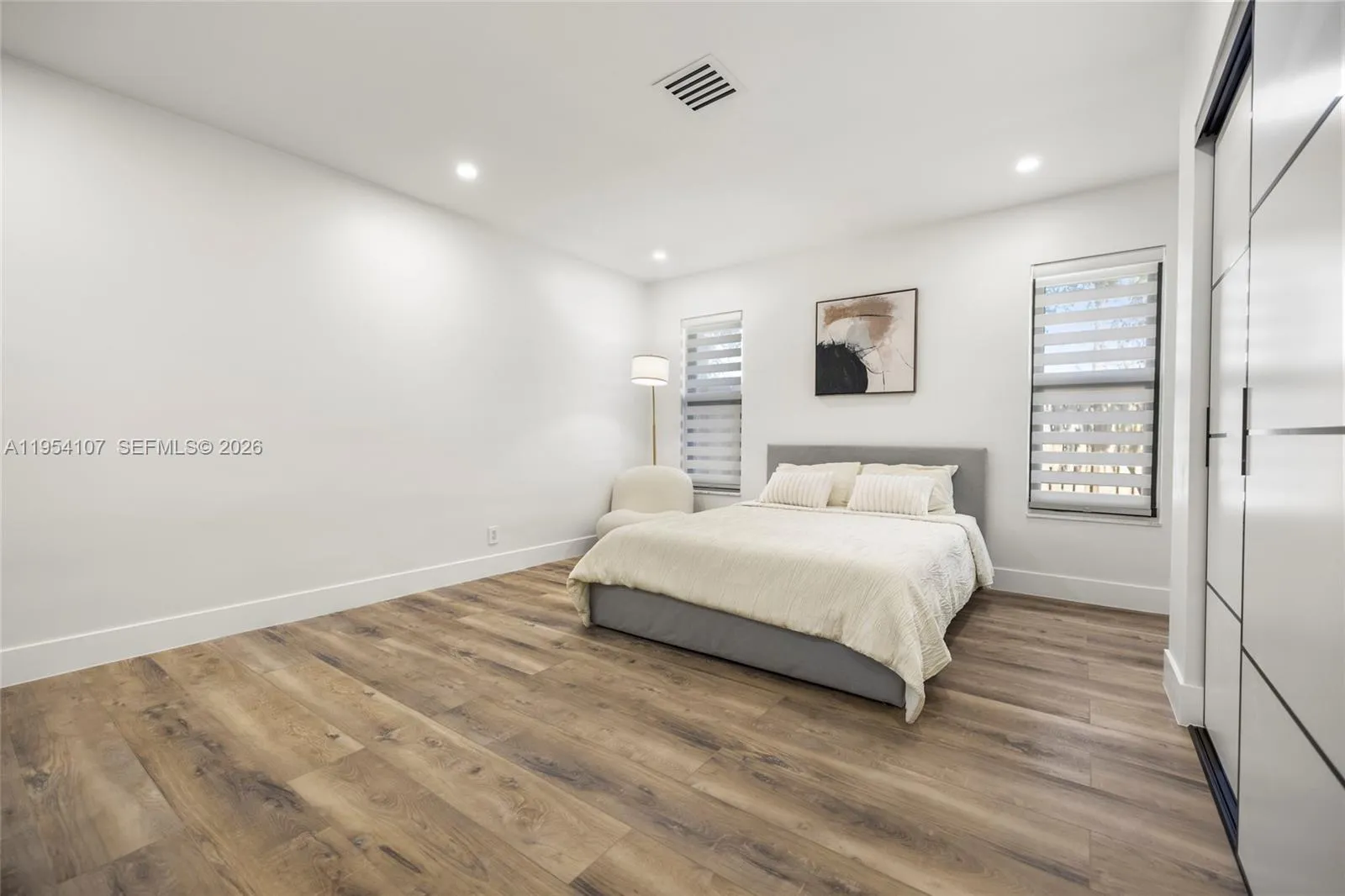 3910 Ne 27th Ter, Lighthouse Point, Florida 33064, Lighthouse Point, Florida 33064, 4 Bedrooms Bedrooms, ,3 BathroomsBathrooms,Residential,For Sale,3910 Ne 27th Ter, Lighthouse Point, Florida 33064,A11954107