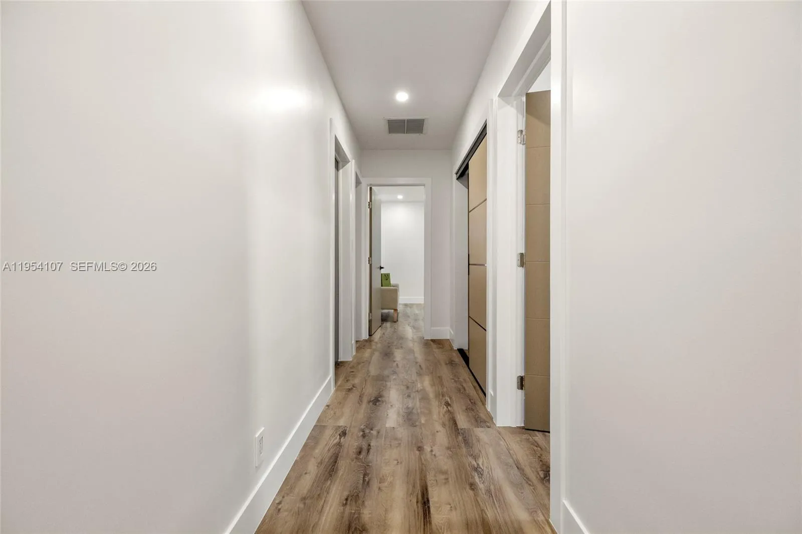 3910 Ne 27th Ter, Lighthouse Point, Florida 33064, Lighthouse Point, Florida 33064, 4 Bedrooms Bedrooms, ,3 BathroomsBathrooms,Residential,For Sale,3910 Ne 27th Ter, Lighthouse Point, Florida 33064,A11954107