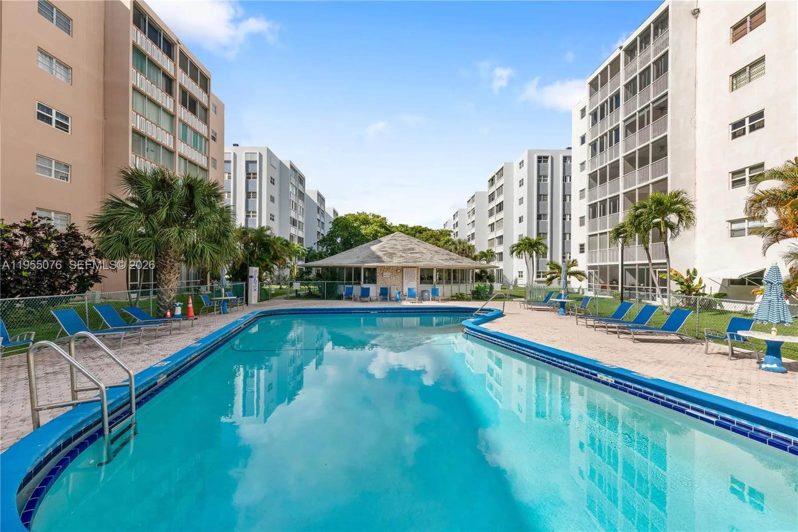 301 Ne 14th Ave 307, Hallandale Beach, Florida 330, Hallandale Beach, Florida 33009, 2 Bedrooms Bedrooms, ,2 BathroomsBathrooms,Residential Lease,For Rent,301 Ne 14th Ave 307, Hallandale Beach, Florida 330,A11955076
