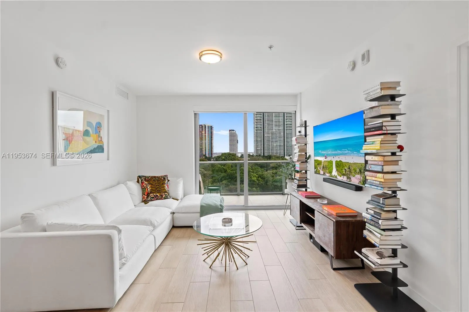 1600 Sw 1st Ave 807, Miami, Florida 33129, Miami, Florida 33129, 2 Bedrooms Bedrooms, ,2 BathroomsBathrooms,Residential Lease,For Rent,1600 Sw 1st Ave 807, Miami, Florida 33129,A11953674