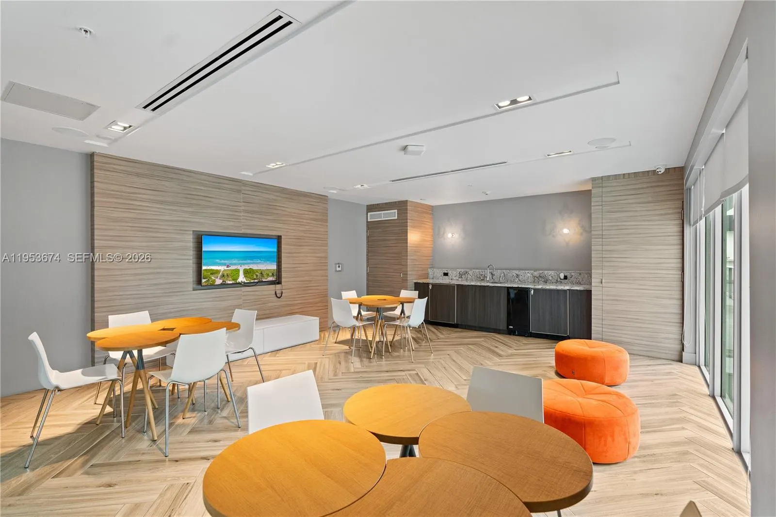 1600 Sw 1st Ave 807, Miami, Florida 33129, Miami, Florida 33129, 2 Bedrooms Bedrooms, ,2 BathroomsBathrooms,Residential Lease,For Rent,1600 Sw 1st Ave 807, Miami, Florida 33129,A11953674