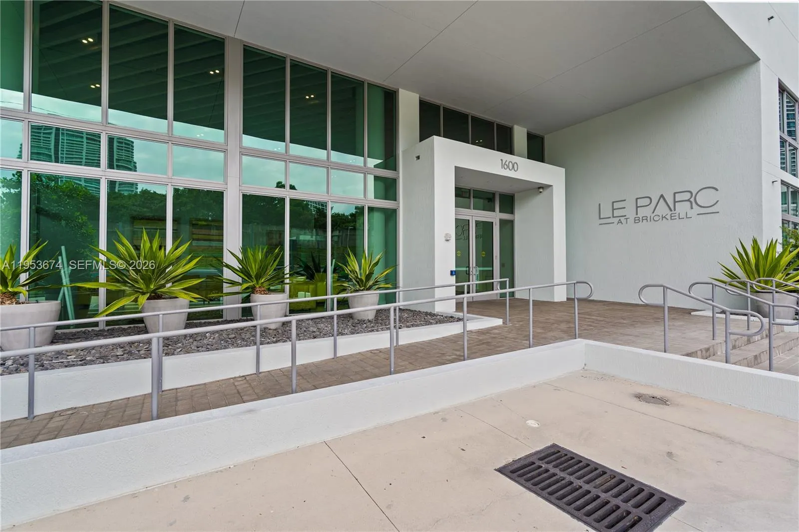 1600 Sw 1st Ave 807, Miami, Florida 33129, Miami, Florida 33129, 2 Bedrooms Bedrooms, ,2 BathroomsBathrooms,Residential Lease,For Rent,1600 Sw 1st Ave 807, Miami, Florida 33129,A11953674