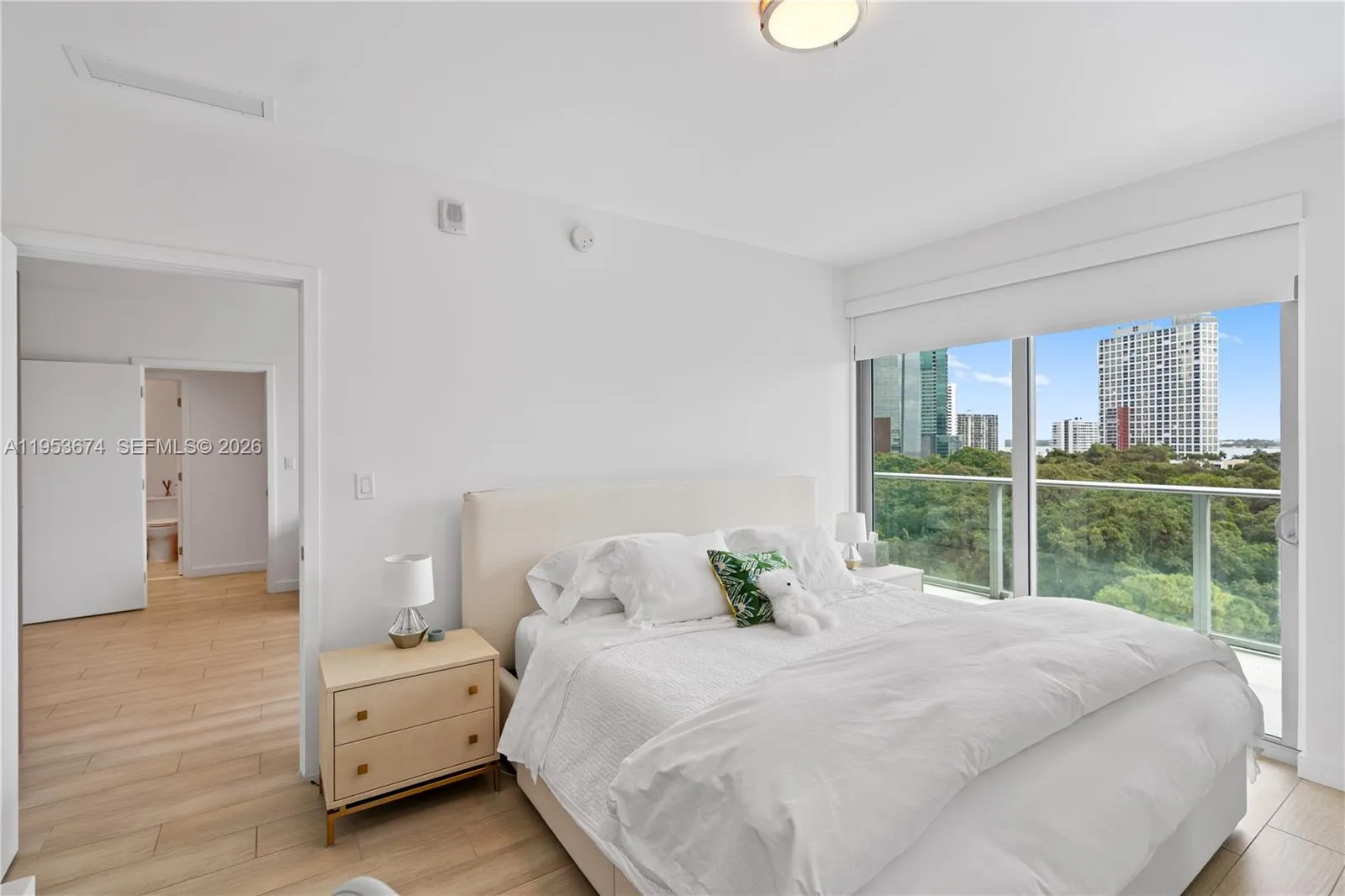 1600 Sw 1st Ave 807, Miami, Florida 33129, Miami, Florida 33129, 2 Bedrooms Bedrooms, ,2 BathroomsBathrooms,Residential Lease,For Rent,1600 Sw 1st Ave 807, Miami, Florida 33129,A11953674