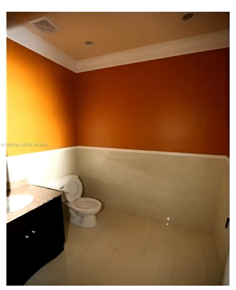 6135 Nw 167th St E19, Hialeah, Florida 33015, Hialeah, Florida 33015, ,Commercial Sale,For Sale,6135 Nw 167th St E19, Hialeah, Florida 33015,A11955138