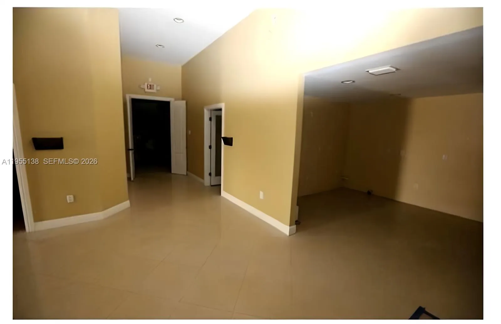 6135 Nw 167th St E19, Hialeah, Florida 33015, Hialeah, Florida 33015, ,Commercial Sale,For Sale,6135 Nw 167th St E19, Hialeah, Florida 33015,A11955138