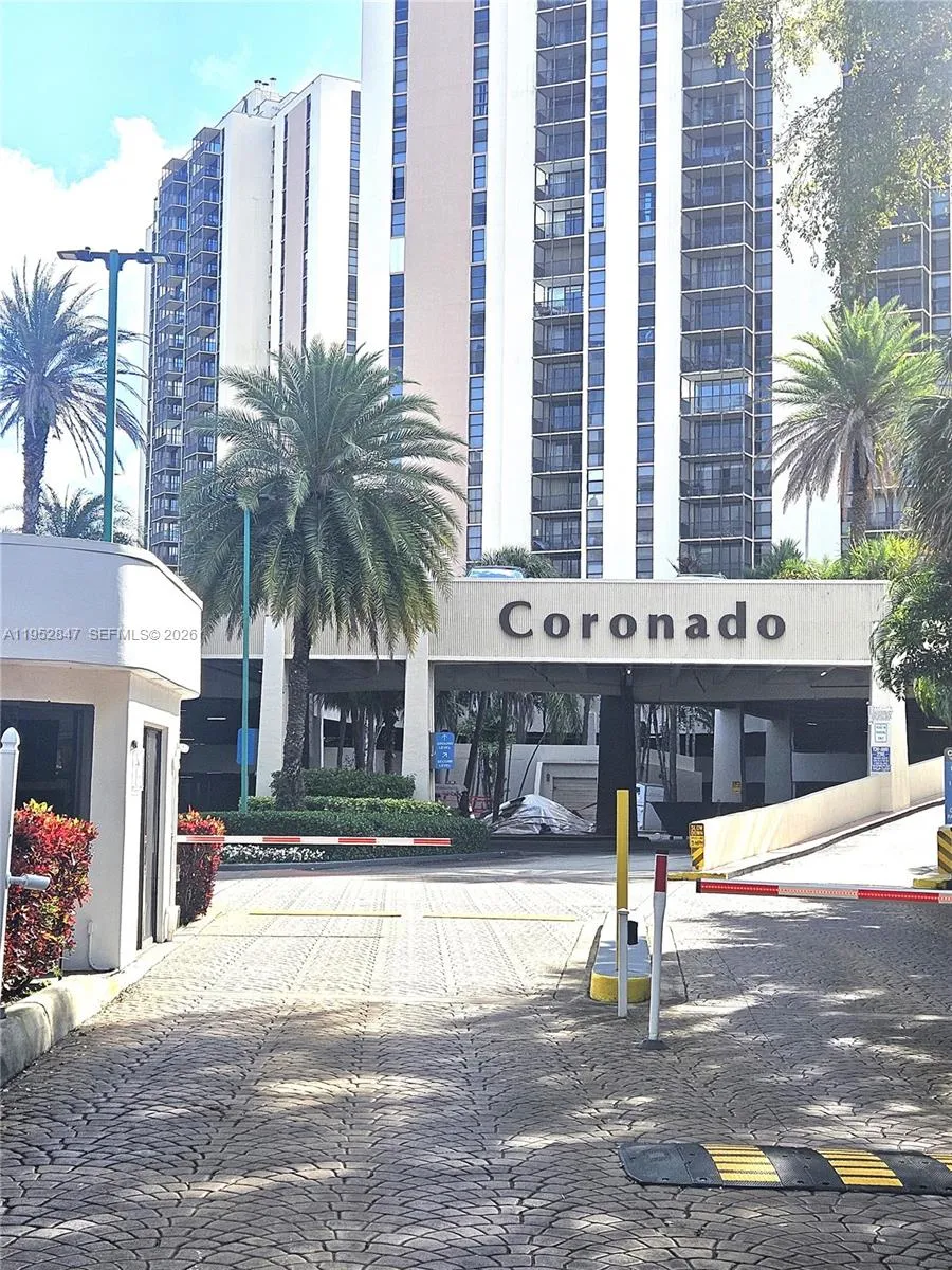 20335 W Country Club Dr 2509, Aventura, Florida 33, Aventura, Florida 33180, 2 Bedrooms Bedrooms, ,2 BathroomsBathrooms,Residential,For Sale,20335 W Country Club Dr 2509, Aventura, Florida 33,A11952847