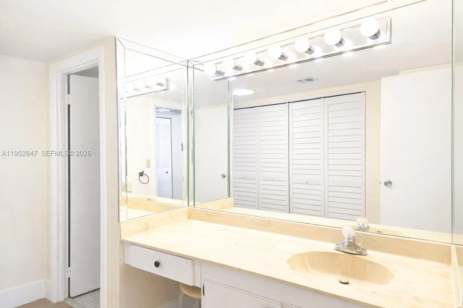 20335 W Country Club Dr 2509, Aventura, Florida 33, Aventura, Florida 33180, 2 Bedrooms Bedrooms, ,2 BathroomsBathrooms,Residential,For Sale,20335 W Country Club Dr 2509, Aventura, Florida 33,A11952847