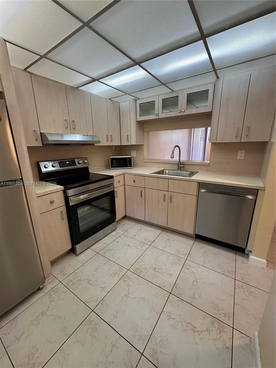 10875 Sw 112th Ave 104, Miami, Florida 33176, Miami, Florida 33176, 2 Bedrooms Bedrooms, ,2 BathroomsBathrooms,Residential Lease,For Rent,10875 Sw 112th Ave 104, Miami, Florida 33176,A11955204