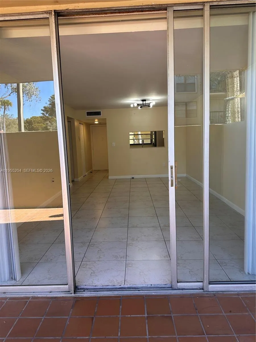 10875 Sw 112th Ave 104, Miami, Florida 33176, Miami, Florida 33176, 2 Bedrooms Bedrooms, ,2 BathroomsBathrooms,Residential Lease,For Rent,10875 Sw 112th Ave 104, Miami, Florida 33176,A11955204
