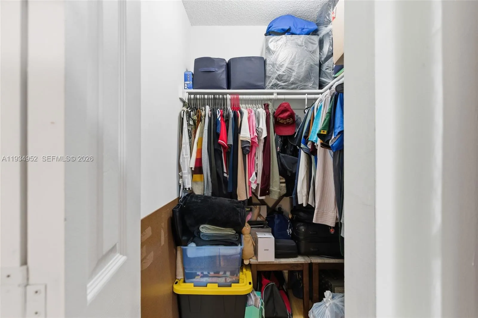 950 Nw 11th St 3b, Miami, Florida 33136, Miami, Florida 33136, 1 Bedroom Bedrooms, ,1 BathroomBathrooms,Residential,For Sale,950 Nw 11th St 3b, Miami, Florida 33136,A11934952