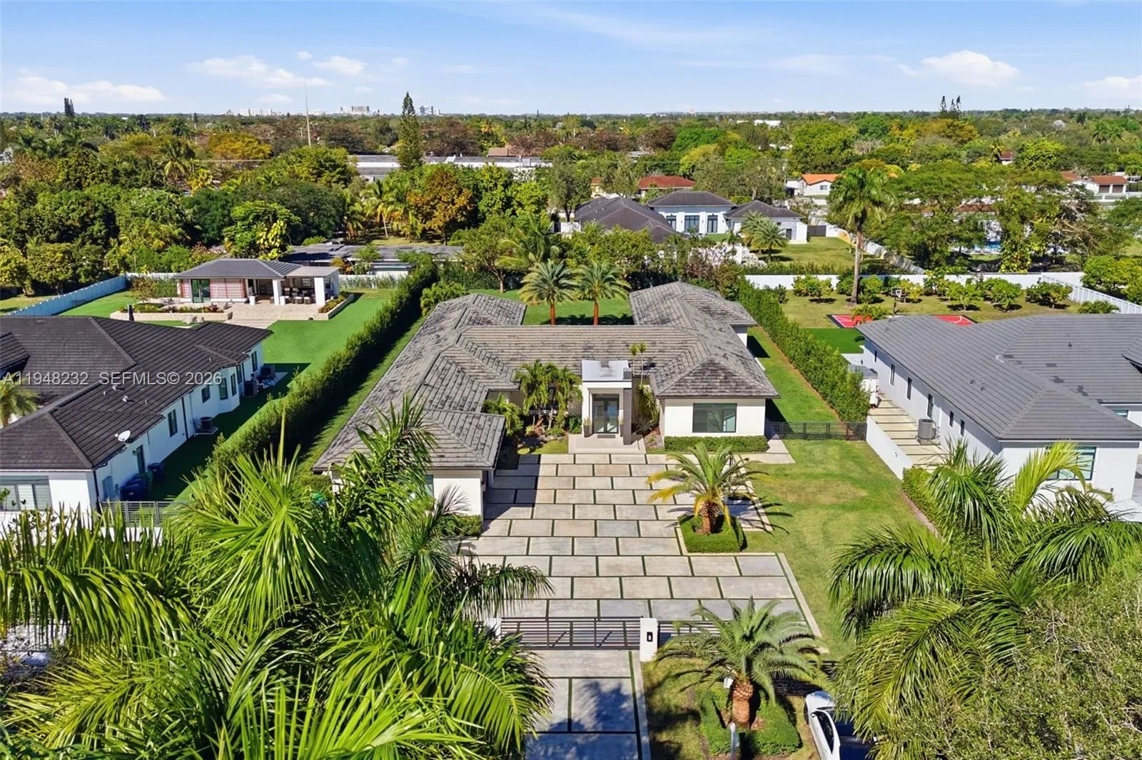 10005 Sw 66th St, Miami, Florida 33173, Miami, Florida 33173, 6 Bedrooms Bedrooms, ,7 BathroomsBathrooms,Residential,For Sale,10005 Sw 66th St, Miami, Florida 33173,A11948232