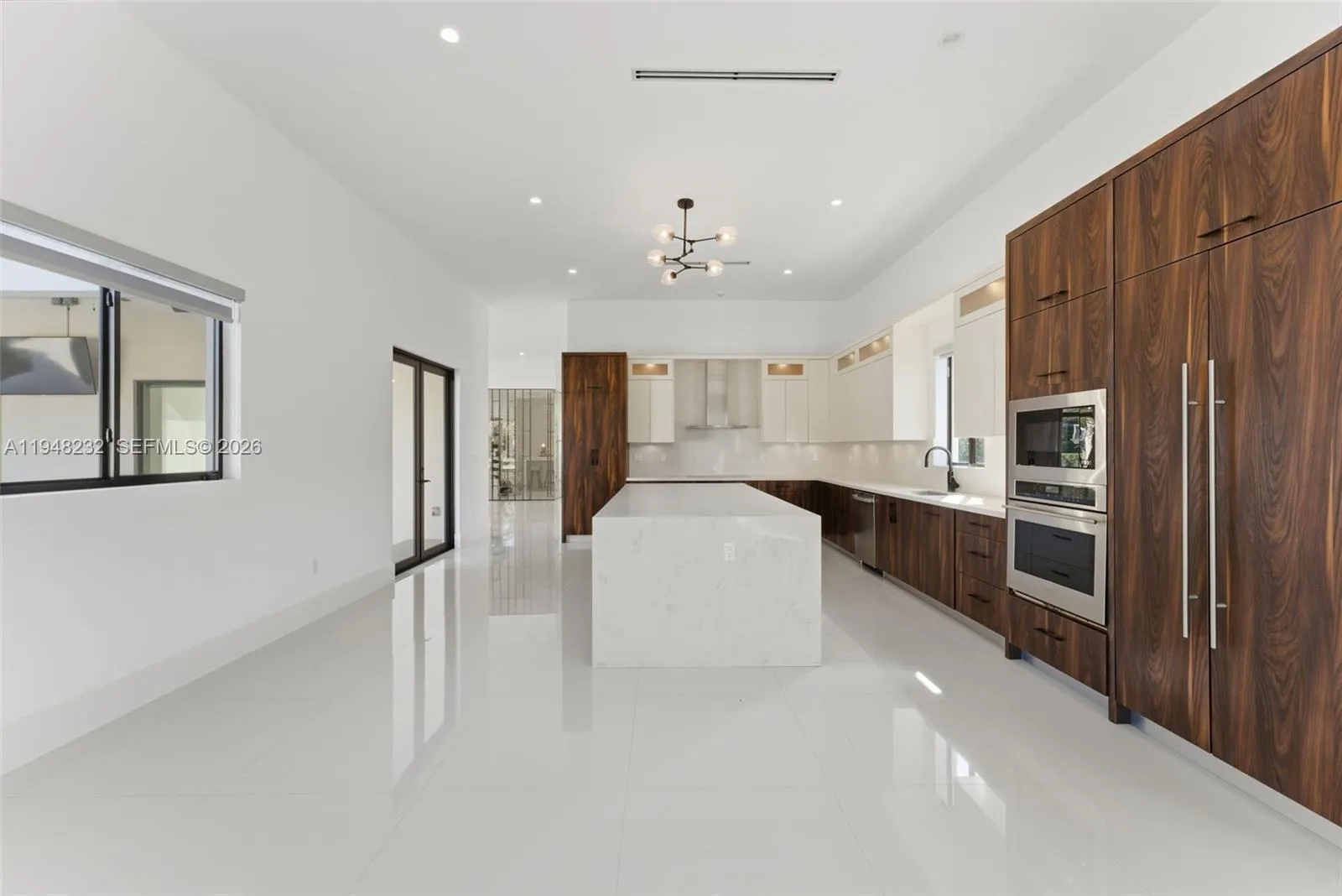 10005 Sw 66th St, Miami, Florida 33173, Miami, Florida 33173, 6 Bedrooms Bedrooms, ,7 BathroomsBathrooms,Residential,For Sale,10005 Sw 66th St, Miami, Florida 33173,A11948232