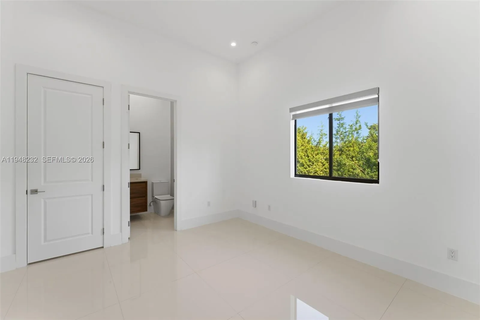 10005 Sw 66th St, Miami, Florida 33173, Miami, Florida 33173, 6 Bedrooms Bedrooms, ,7 BathroomsBathrooms,Residential,For Sale,10005 Sw 66th St, Miami, Florida 33173,A11948232