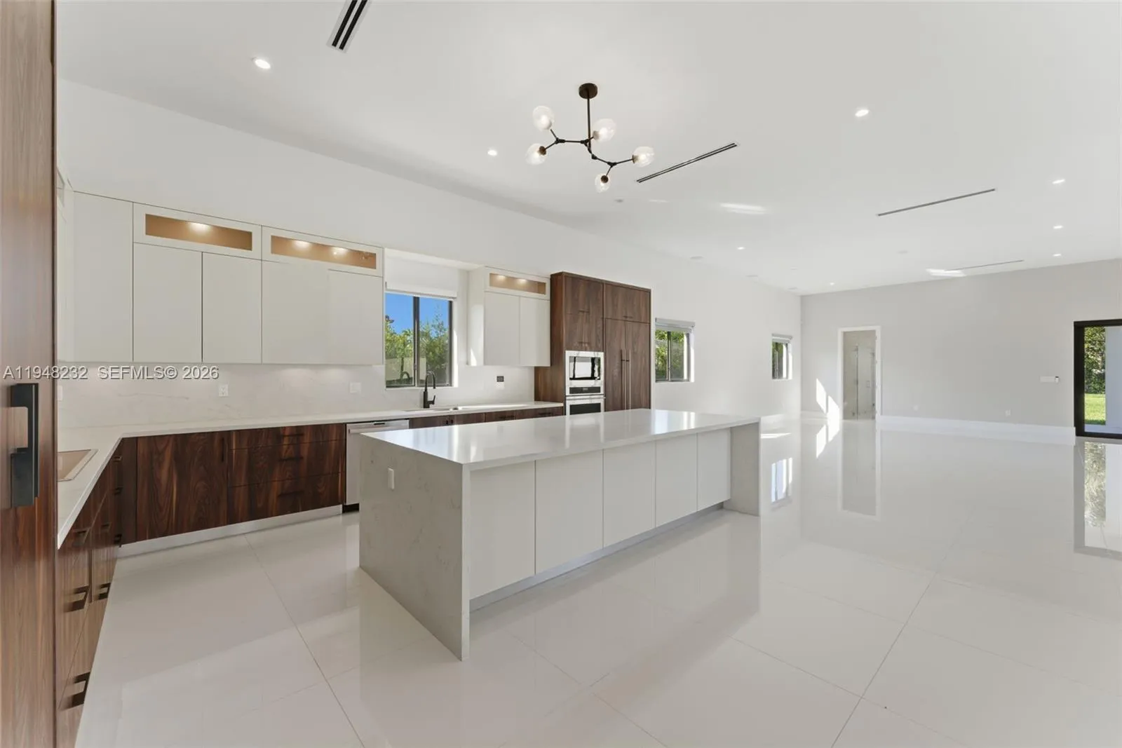 10005 Sw 66th St, Miami, Florida 33173, Miami, Florida 33173, 6 Bedrooms Bedrooms, ,7 BathroomsBathrooms,Residential,For Sale,10005 Sw 66th St, Miami, Florida 33173,A11948232