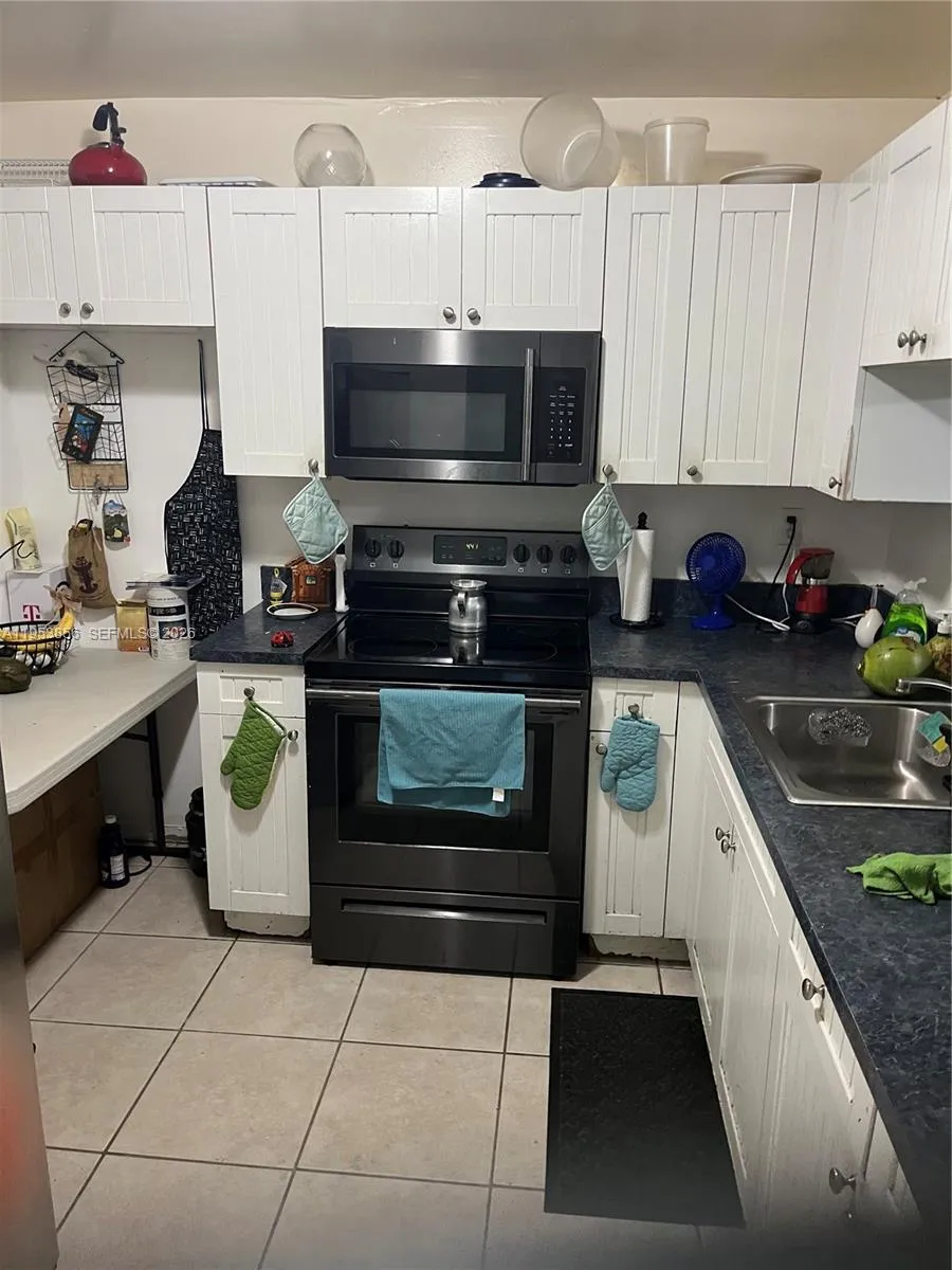 13942 Ne 4th Ave B B, Miami, Florida 33161, Miami, Florida 33161, 2 Bedrooms Bedrooms, ,2 BathroomsBathrooms,Residential,For Sale,13942 Ne 4th Ave B B, Miami, Florida 33161,A11953856