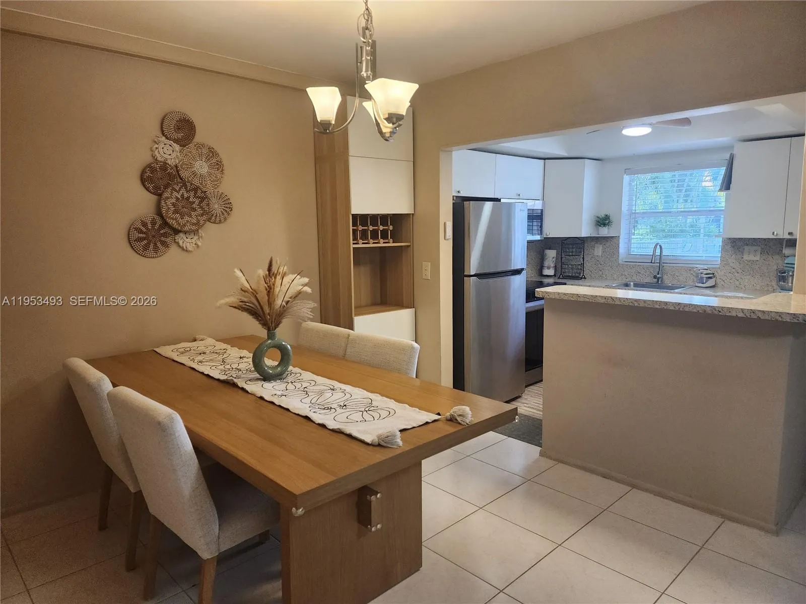 100 Se 6th Ave 107, Pompano Beach, Florida 33060, Pompano Beach, Florida 33060, 2 Bedrooms Bedrooms, ,2 BathroomsBathrooms,Residential Lease,For Rent,100 Se 6th Ave 107, Pompano Beach, Florida 33060,A11953493
