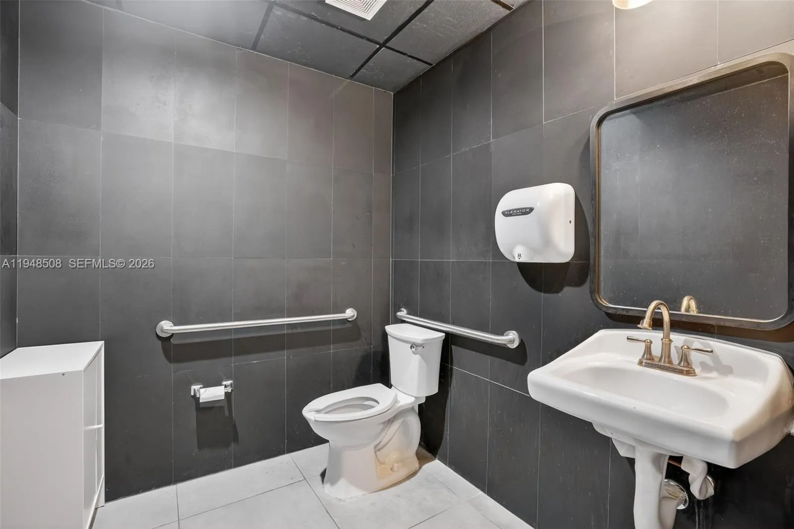 For Sale Boba Tea Shop In North Miami Beach, North, North Miami Beach, Florida 33181, ,Business Opportunity,For Sale,For Sale Boba Tea Shop In North Miami Beach, North,A11948508