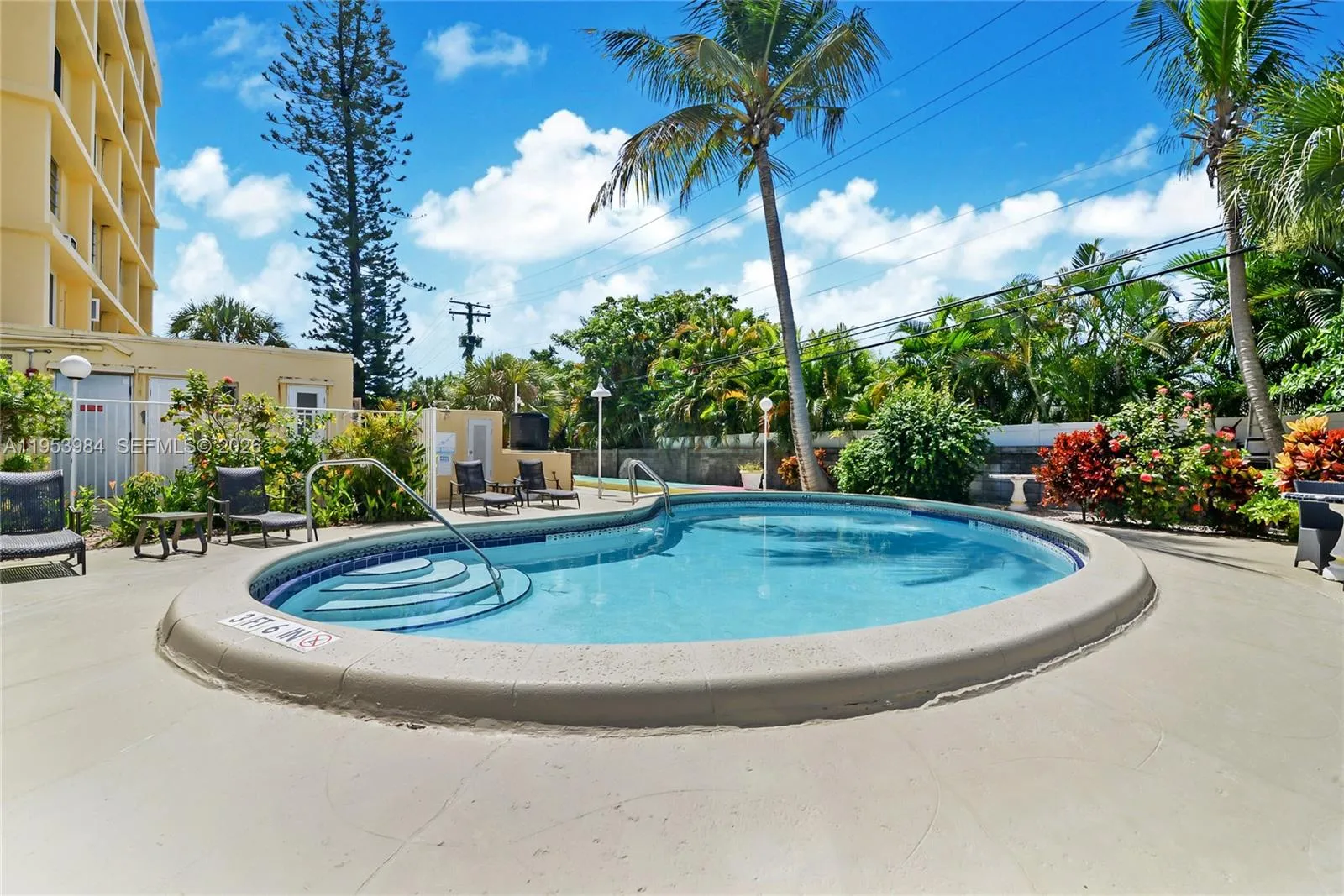 2400 Ne 9th St 201, Fort Lauderdale, Florida 33304, Fort Lauderdale, Florida 33304, 2 Bedrooms Bedrooms, ,1 BathroomBathrooms,Residential,For Sale,2400 Ne 9th St 201, Fort Lauderdale, Florida 33304,A11953984