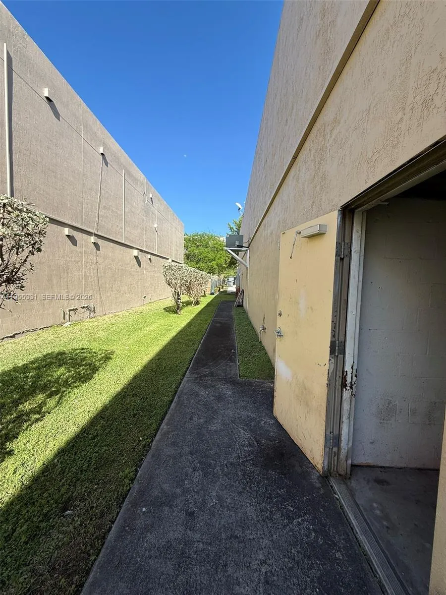 15075 Sw 137th St 6, Miami, Florida 33196, Miami, Florida 33196, ,Commercial Lease,For Rent,15075 Sw 137th St 6, Miami, Florida 33196,A11955331