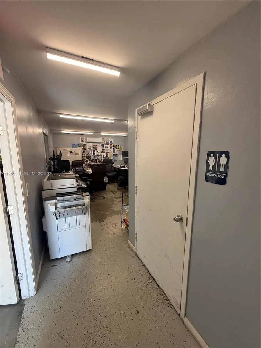 15075 Sw 137th St 6, Miami, Florida 33196, Miami, Florida 33196, ,Commercial Lease,For Rent,15075 Sw 137th St 6, Miami, Florida 33196,A11955331