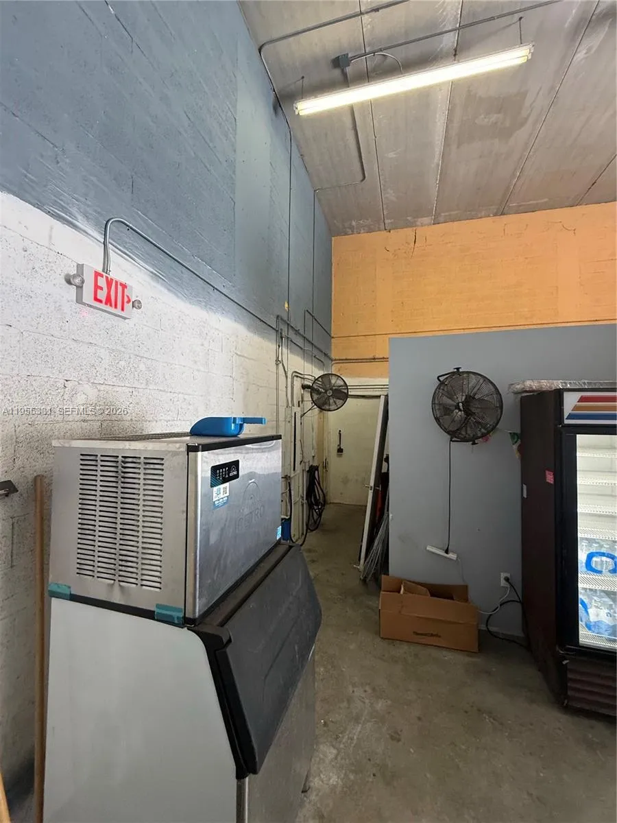 15075 Sw 137th St 6, Miami, Florida 33196, Miami, Florida 33196, ,Commercial Lease,For Rent,15075 Sw 137th St 6, Miami, Florida 33196,A11955331