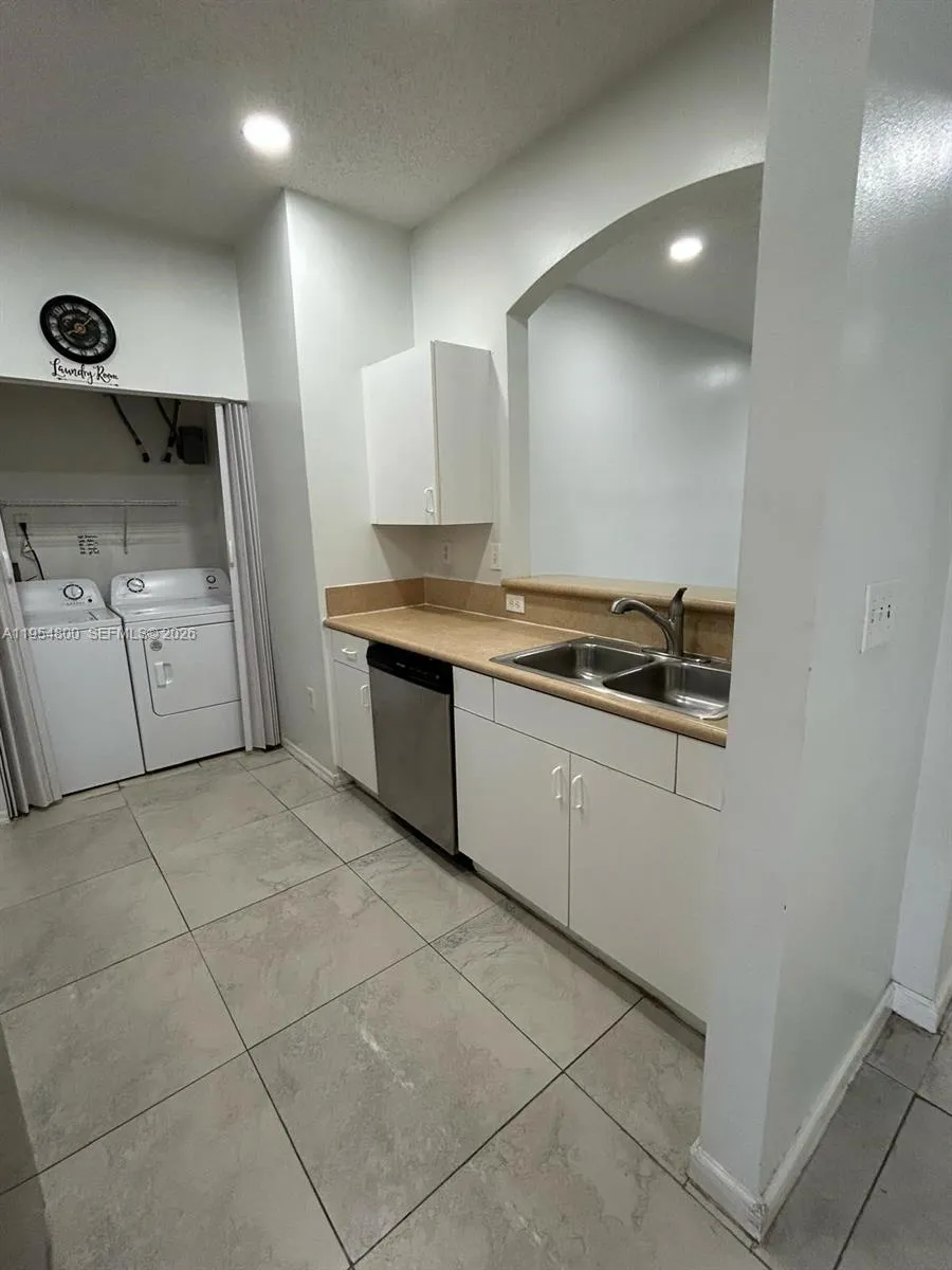 4295 Ne 10th Ct, Homestead, Florida 33033, Homestead, Florida 33033, 2 Bedrooms Bedrooms, ,2 BathroomsBathrooms,Residential,For Sale,4295 Ne 10th Ct, Homestead, Florida 33033,A11954800