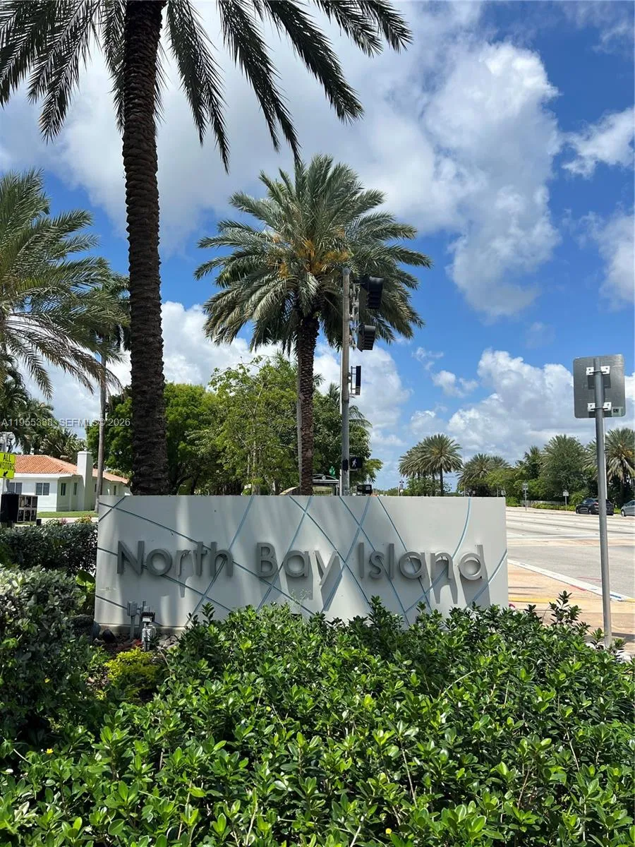 7601 Beachview Dr, North Bay Village, Florida 3314, North Bay Village, Florida 33141, 4 Bedrooms Bedrooms, ,4 BathroomsBathrooms,Residential Lease,For Rent,7601 Beachview Dr, North Bay Village, Florida 3314,A11955338