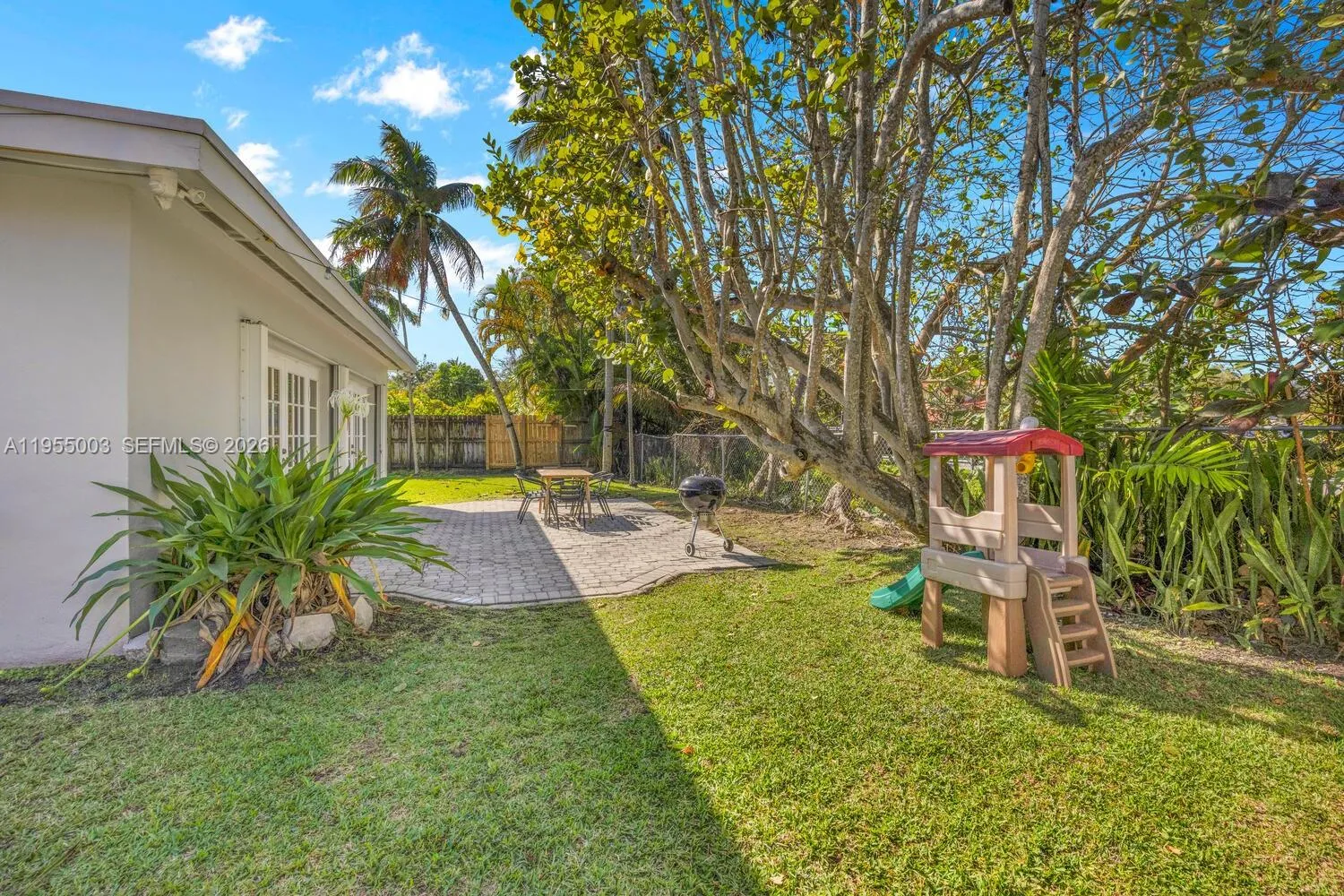 8230 Sw 63rd Pl, Miami, Florida 33143, Miami, Florida 33143, 3 Bedrooms Bedrooms, ,2 BathroomsBathrooms,Residential,For Sale,8230 Sw 63rd Pl, Miami, Florida 33143,A11955003