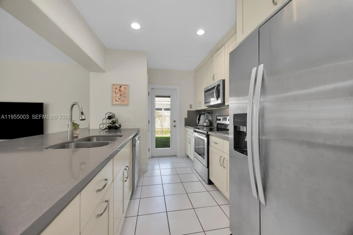 8230 Sw 63rd Pl, Miami, Florida 33143, Miami, Florida 33143, 3 Bedrooms Bedrooms, ,2 BathroomsBathrooms,Residential,For Sale,8230 Sw 63rd Pl, Miami, Florida 33143,A11955003