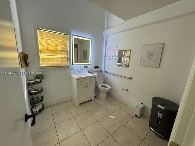 115 S 21st Ave 115, Hollywood, Florida 33020, Hollywood, Florida 33020, ,Commercial Lease,For Rent,115 S 21st Ave 115, Hollywood, Florida 33020,A11955372