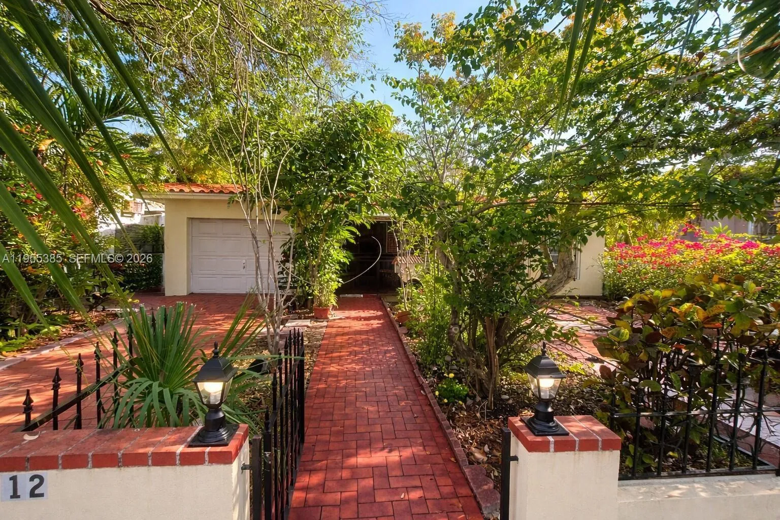 1712 Sw 13th St, Miami, Florida 33145, Miami, Florida 33145, 5 Bedrooms Bedrooms, 13 Rooms Rooms,3 BathroomsBathrooms,Residential,For Sale,1712 Sw 13th St, Miami, Florida 33145,A11955385