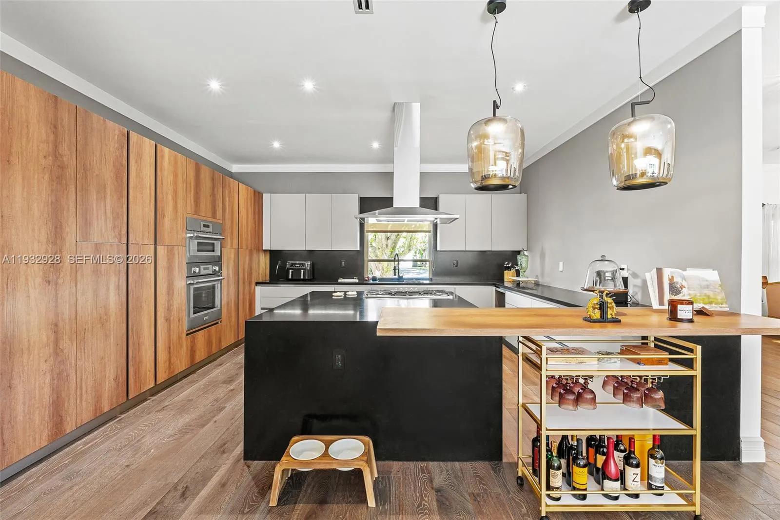 680 Buttonwood Ln, Miami, Florida 33137, Miami, Florida 33137, 5 Bedrooms Bedrooms, ,5 BathroomsBathrooms,Residential,For Sale,680 Buttonwood Ln, Miami, Florida 33137,A11932928