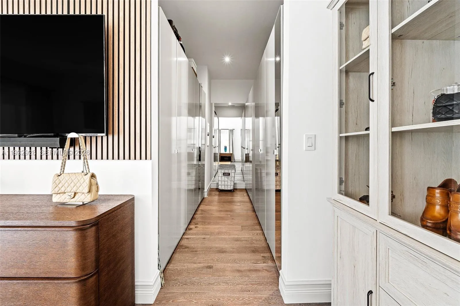 680 Buttonwood Ln, Miami, Florida 33137, Miami, Florida 33137, 5 Bedrooms Bedrooms, ,5 BathroomsBathrooms,Residential,For Sale,680 Buttonwood Ln, Miami, Florida 33137,A11932928