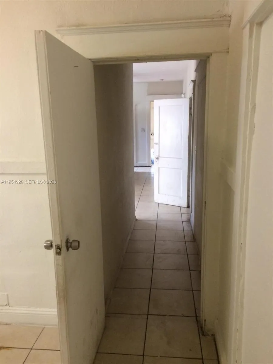 114 Nw 10th Ave, Miami, Florida 33128, Miami, Florida 33128, ,Residential Income,For Sale,114 Nw 10th Ave, Miami, Florida 33128,A11954929