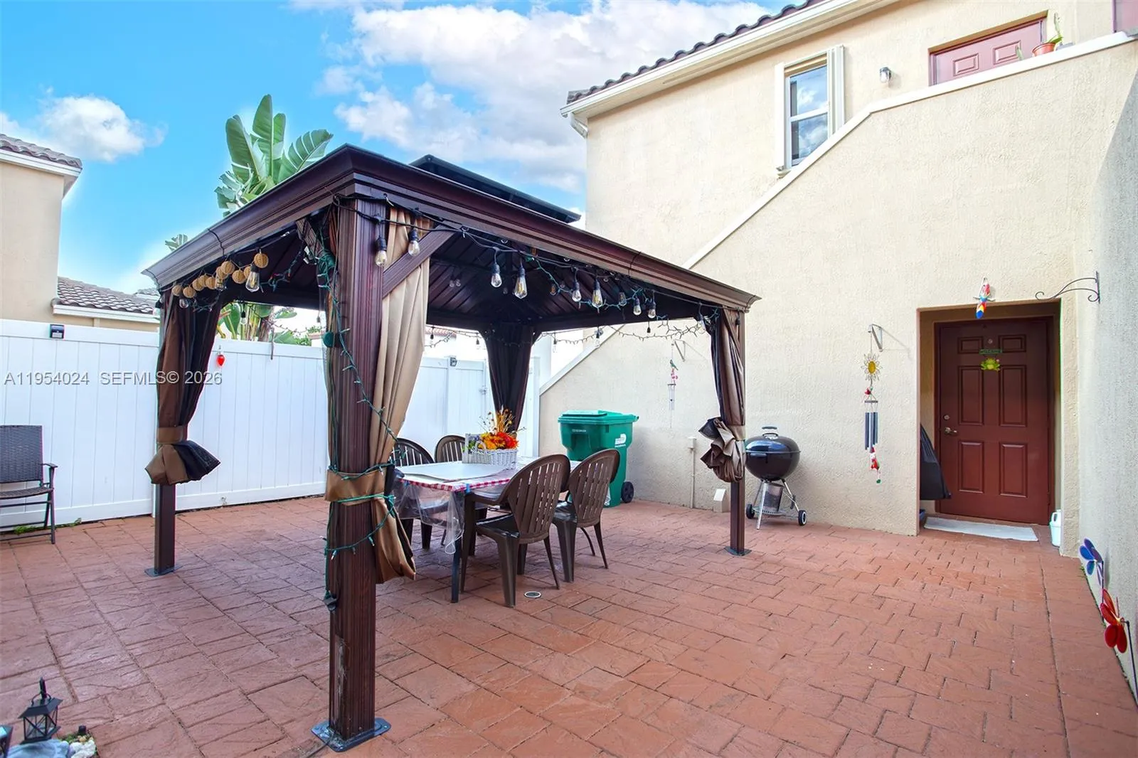 17149 Sw 94th St, Miami, Florida 33196, Miami, Florida 33196, 5 Bedrooms Bedrooms, ,4 BathroomsBathrooms,Residential,For Sale,17149 Sw 94th St, Miami, Florida 33196,A11954024