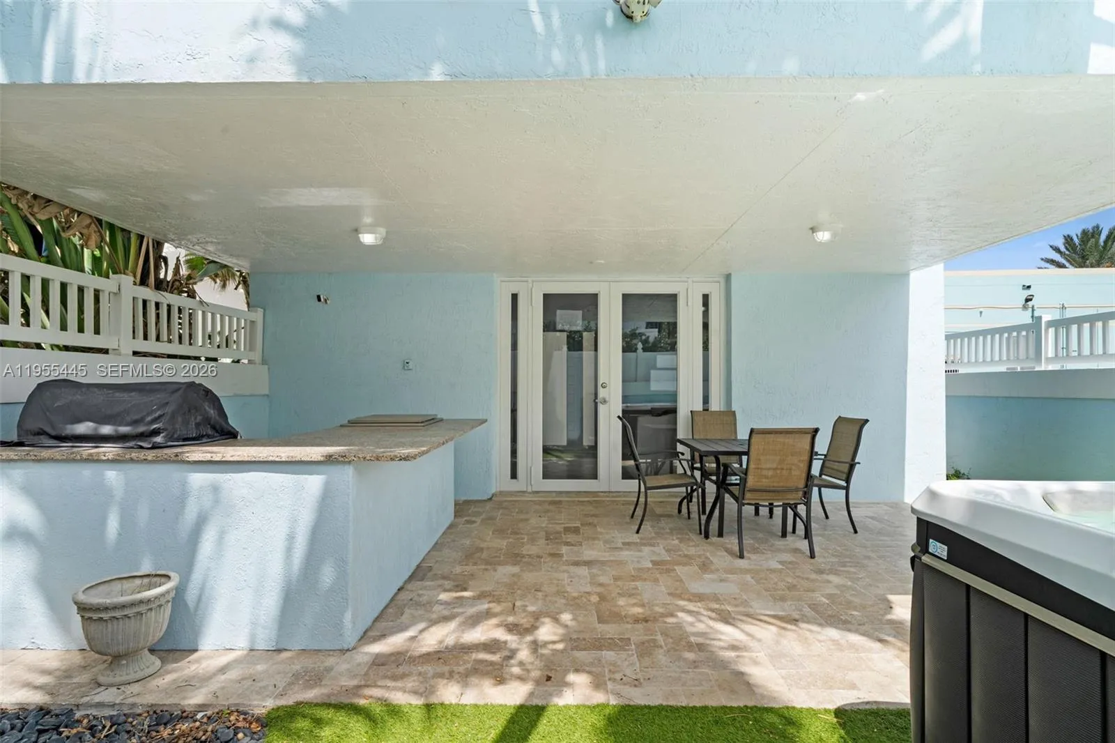 311 N Surf Rd, Hollywood, Florida 33019, Hollywood, Florida 33019, 2 Bedrooms Bedrooms, ,2 BathroomsBathrooms,Residential,For Sale,311 N Surf Rd, Hollywood, Florida 33019,A11955445