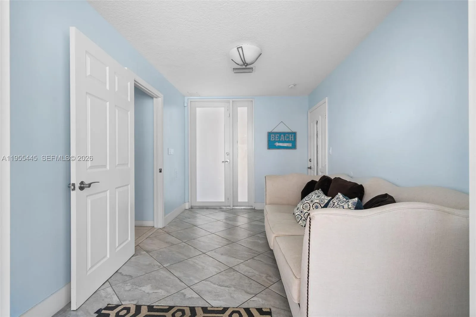 311 N Surf Rd, Hollywood, Florida 33019, Hollywood, Florida 33019, 2 Bedrooms Bedrooms, ,2 BathroomsBathrooms,Residential,For Sale,311 N Surf Rd, Hollywood, Florida 33019,A11955445