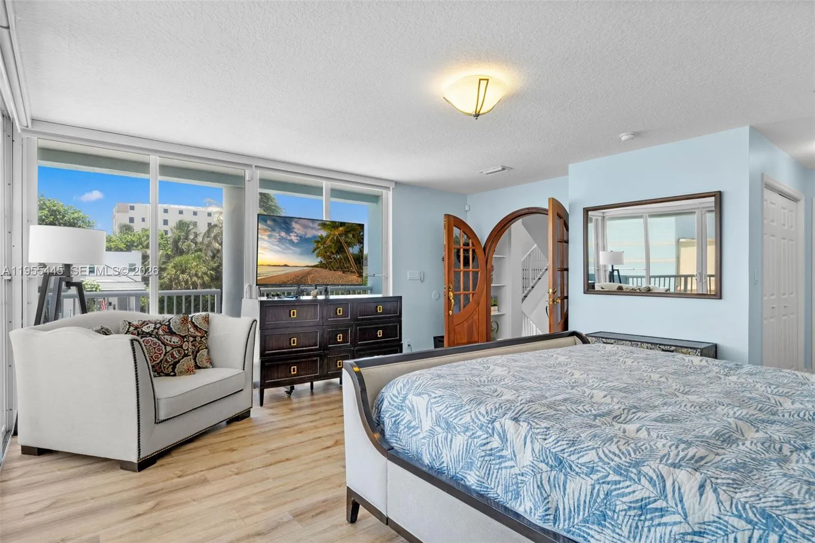 311 N Surf Rd, Hollywood, Florida 33019, Hollywood, Florida 33019, 2 Bedrooms Bedrooms, ,2 BathroomsBathrooms,Residential,For Sale,311 N Surf Rd, Hollywood, Florida 33019,A11955445