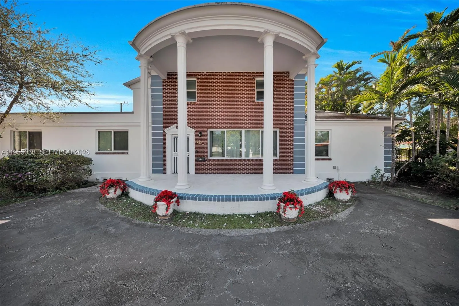 520 Morningside Dr, Miami Springs, Florida 33166, Miami Springs, Florida 33166, 5 Bedrooms Bedrooms, ,4 BathroomsBathrooms,Residential,For Sale,520 Morningside Dr, Miami Springs, Florida 33166,A11955038