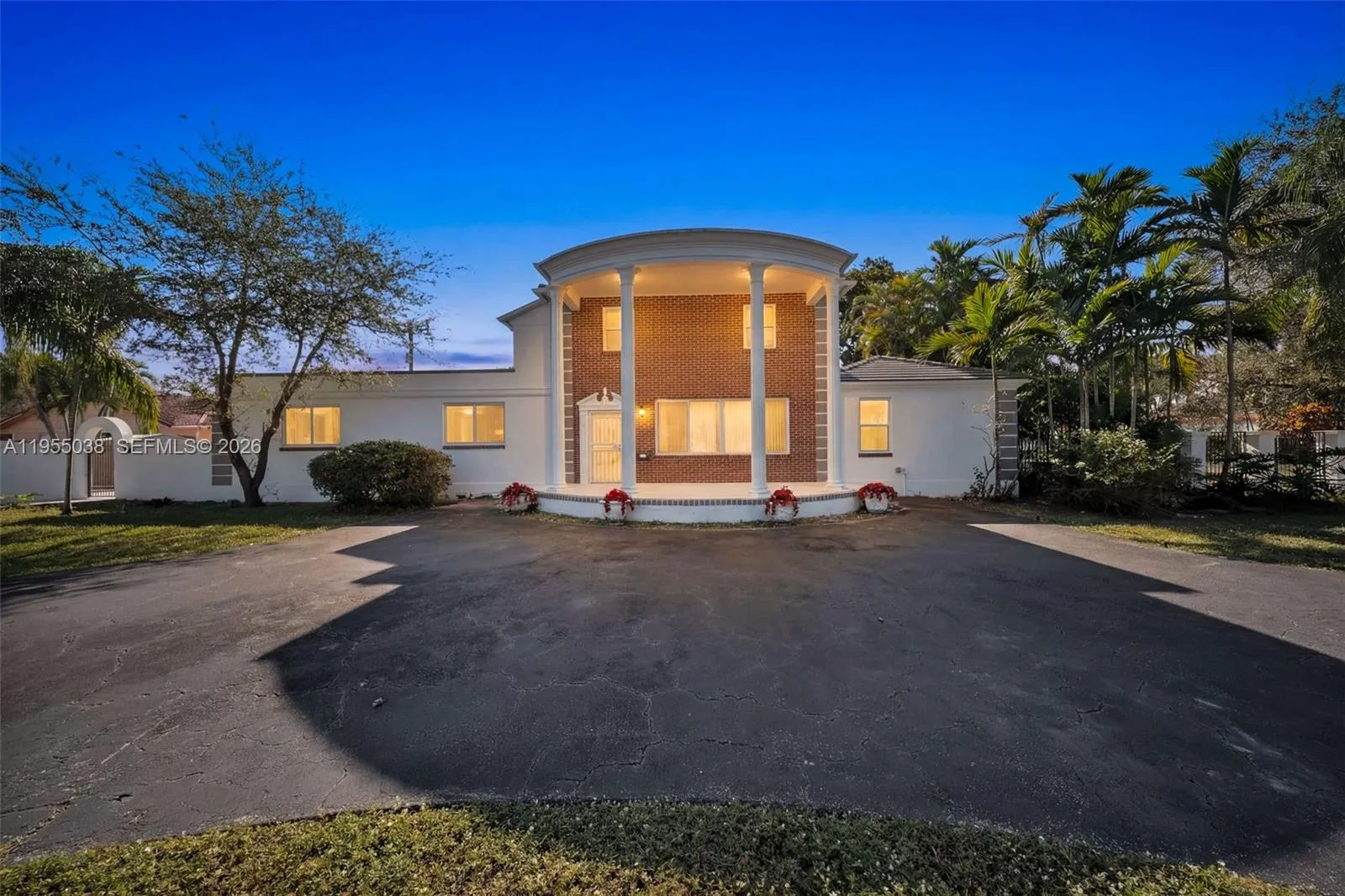 520 Morningside Dr, Miami Springs, Florida 33166, Miami Springs, Florida 33166, 5 Bedrooms Bedrooms, ,4 BathroomsBathrooms,Residential,For Sale,520 Morningside Dr, Miami Springs, Florida 33166,A11955038