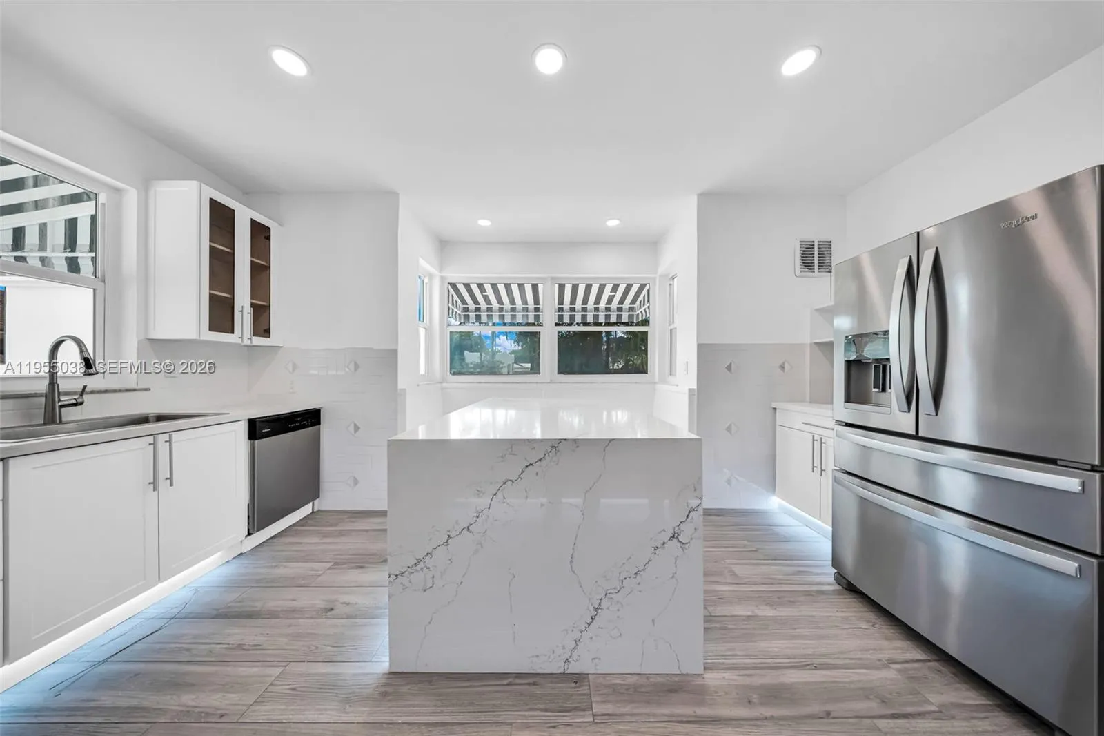 520 Morningside Dr, Miami Springs, Florida 33166, Miami Springs, Florida 33166, 5 Bedrooms Bedrooms, ,4 BathroomsBathrooms,Residential,For Sale,520 Morningside Dr, Miami Springs, Florida 33166,A11955038