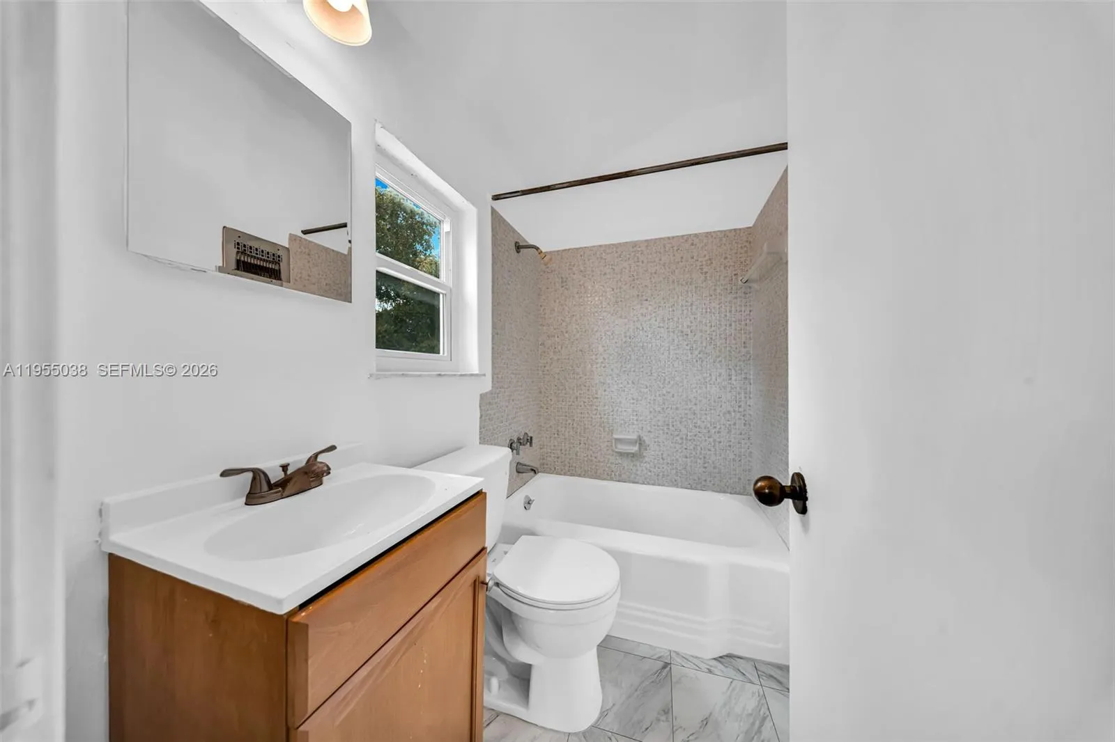 520 Morningside Dr, Miami Springs, Florida 33166, Miami Springs, Florida 33166, 5 Bedrooms Bedrooms, ,4 BathroomsBathrooms,Residential,For Sale,520 Morningside Dr, Miami Springs, Florida 33166,A11955038