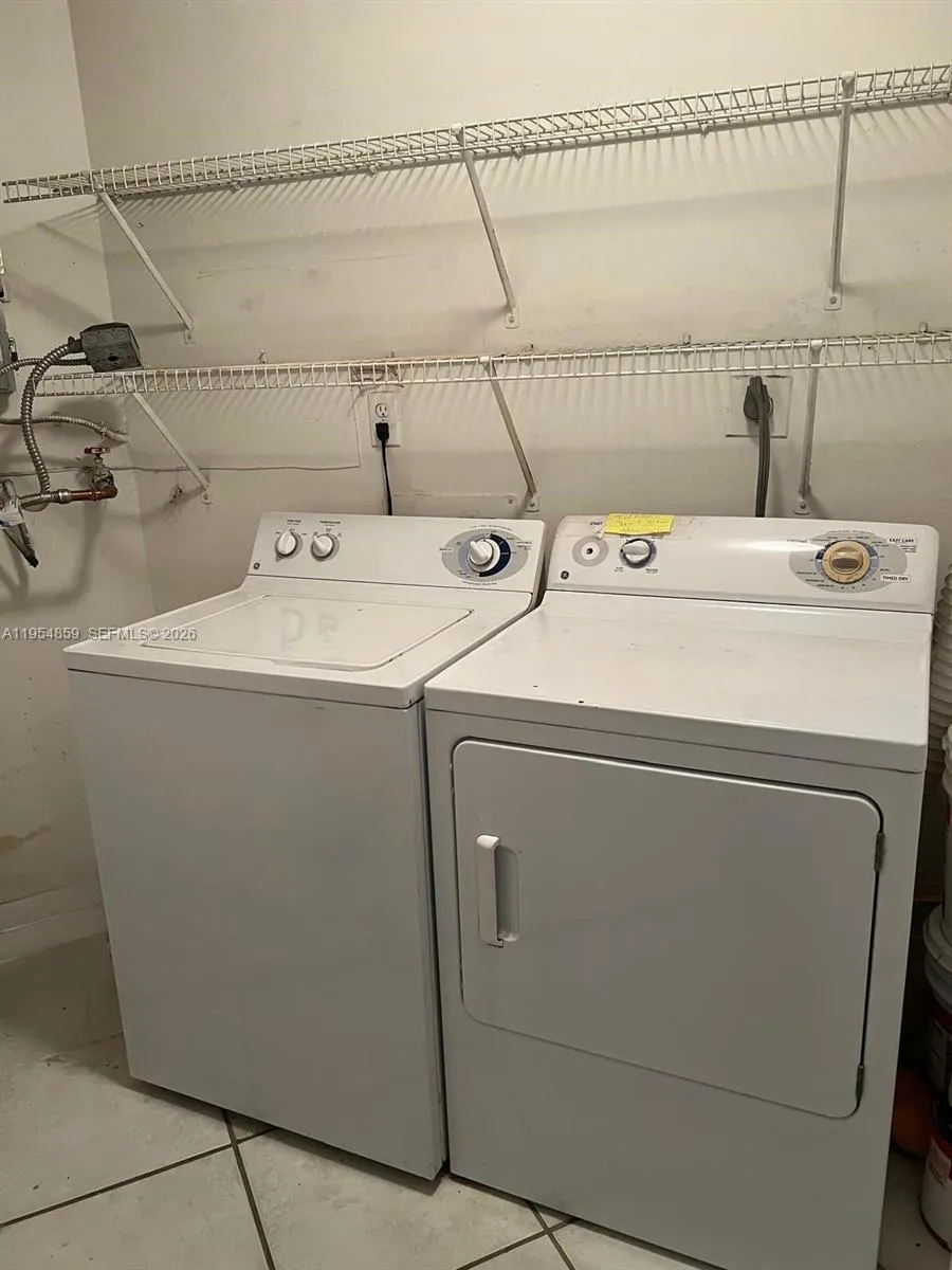 10229 Nw 9th St Cir 213-2, Miami, Florida 33172, Miami, Florida 33172, 2 Bedrooms Bedrooms, ,2 BathroomsBathrooms,Residential,For Sale,10229 Nw 9th St Cir 213-2, Miami, Florida 33172,A11954859