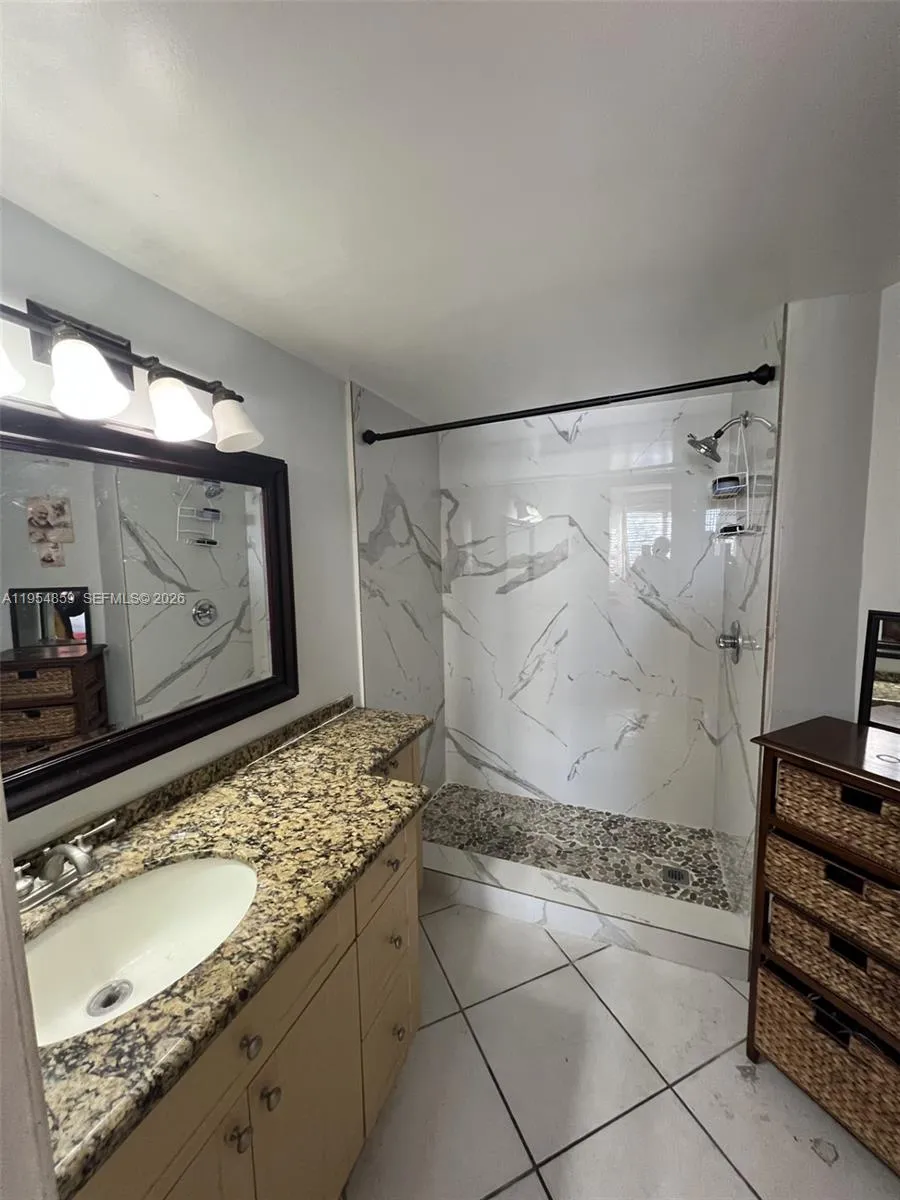 10229 Nw 9th St Cir 213-2, Miami, Florida 33172, Miami, Florida 33172, 2 Bedrooms Bedrooms, ,2 BathroomsBathrooms,Residential,For Sale,10229 Nw 9th St Cir 213-2, Miami, Florida 33172,A11954859